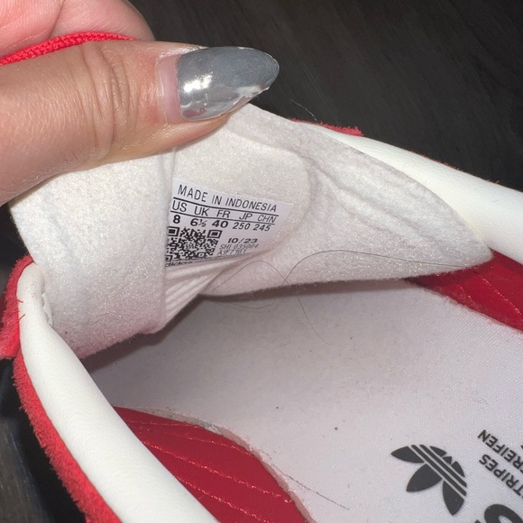 Adidas Red Gazelles - Picture 3 of 3